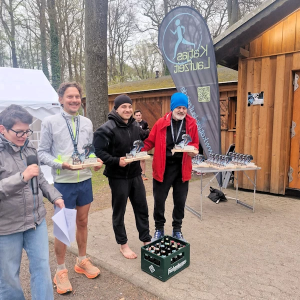 Jan 24 Stunden Lauf DM Marathon Hannover, HM Freiburg, Enschede, Deutsche Weinstraße u. Nonnweiler, Marathon Bratislava, Paris u. Zürich
